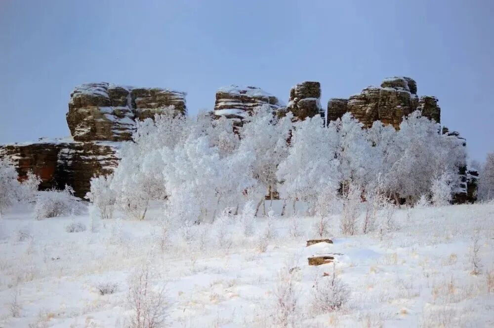 美图 | 雪后的阿斯哈图石林-内蒙古旅游-内蒙古新闻网