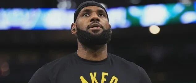 湖人又输！这一次误判，沃格尔气疯了......