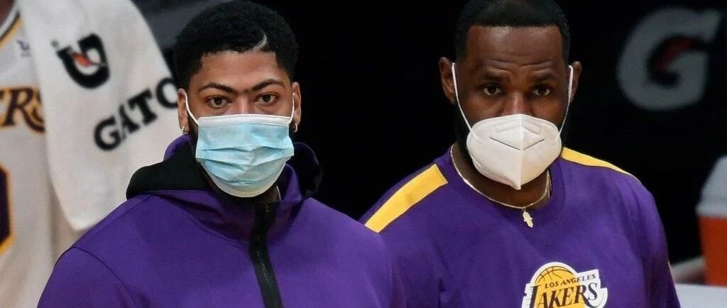 4.35亿美金！詹姆斯冲到第一！