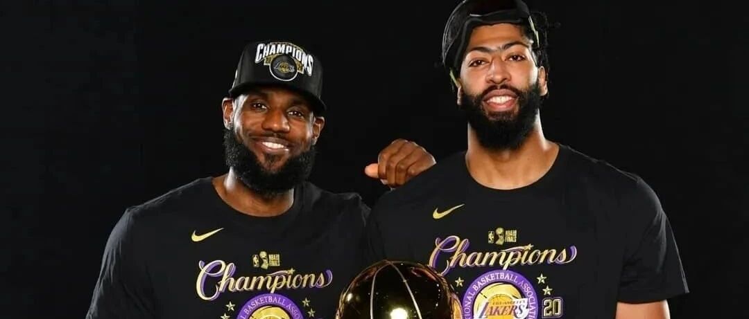 签了！5年1.9亿美金！詹姆斯浓眉组合，至少再打3年！