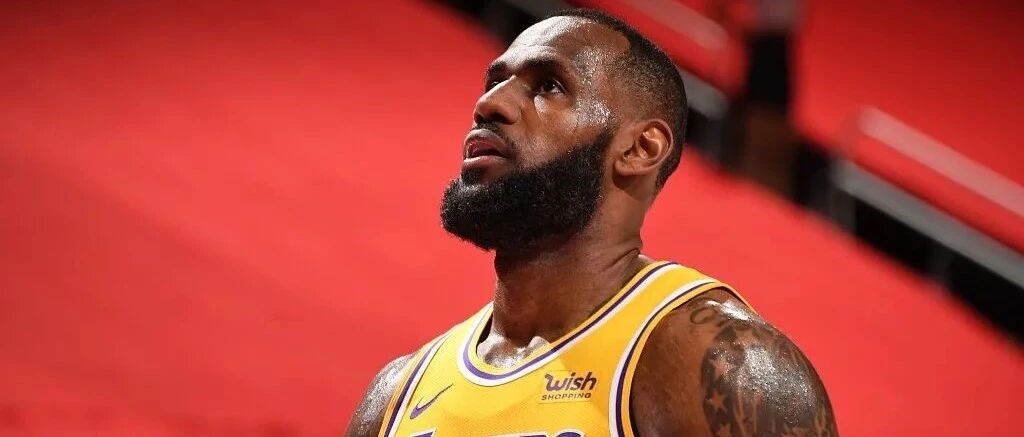 又伤了！湖人两连败！詹姆斯7中7后，开启疯狂打铁模式