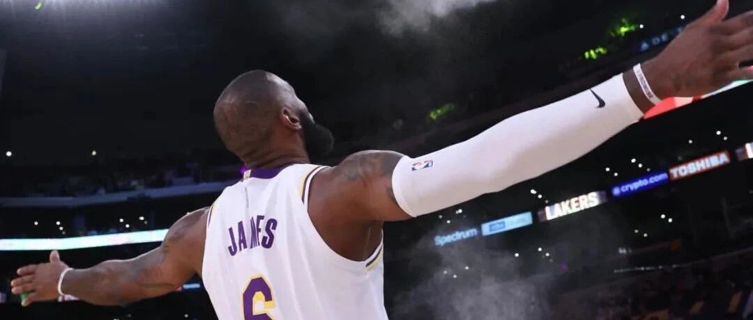 湖人脸都不要了！23次失误，狂输28分！