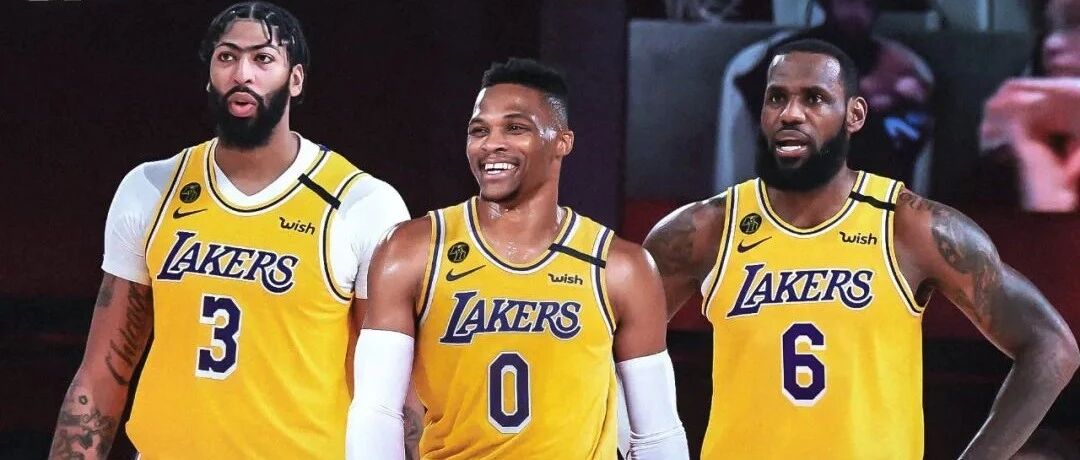 重磅官宣！4换3，湖人迎来超级三巨头！