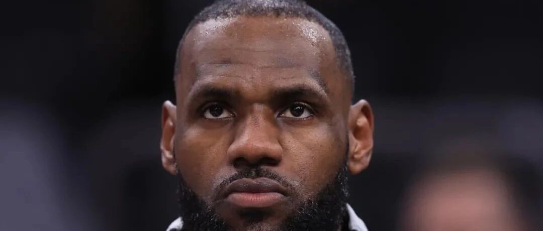 詹姆斯提前退场！湖人输天王山，惨败！