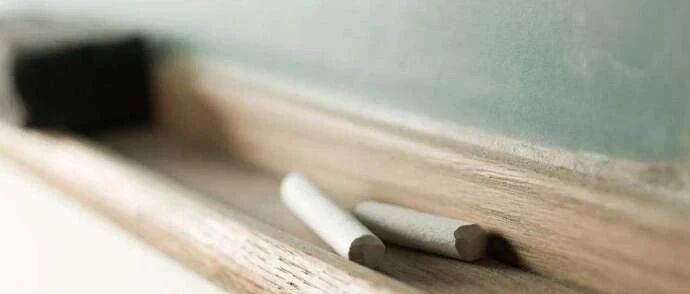 教师取消事业编，正式执行！铁饭碗时代，再见了！