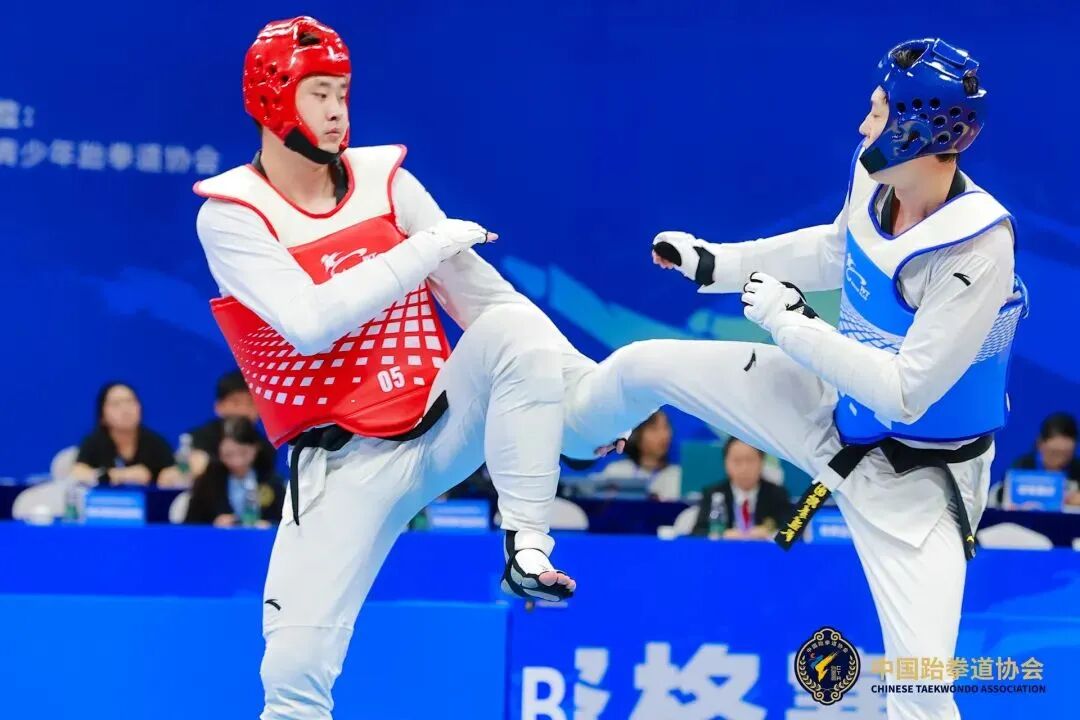 运动员精彩对决。