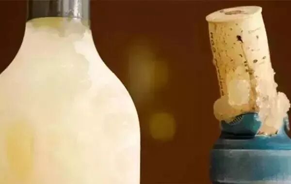 寒冷的冬天，应如何保存葡萄酒？