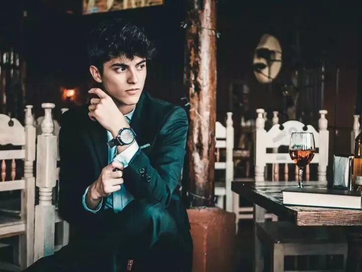 好男人不仅好色而且好酒？