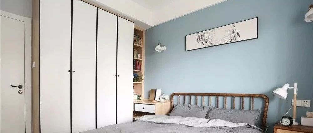 衣柜要不要做到顶？看完恍然大悟，做出了选择！