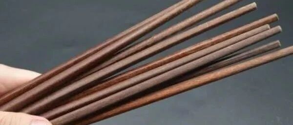 不管家里多穷，搬家时4样旧东西不能带，不是迷信别不在乎！