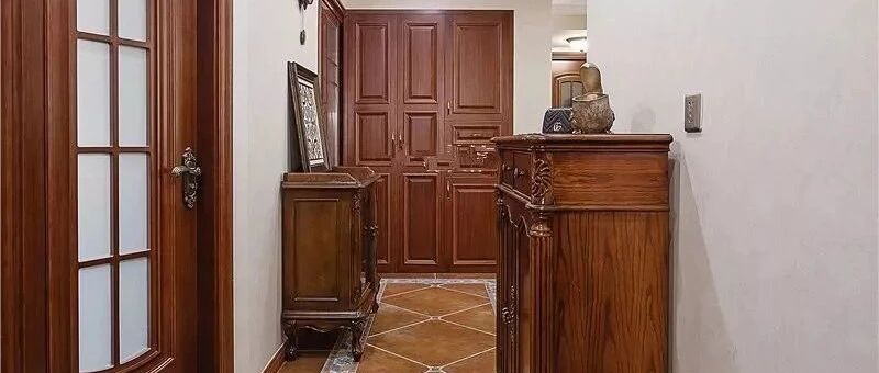 小空间怎么做吊顶?走廊过道这样做，看起来很大气!