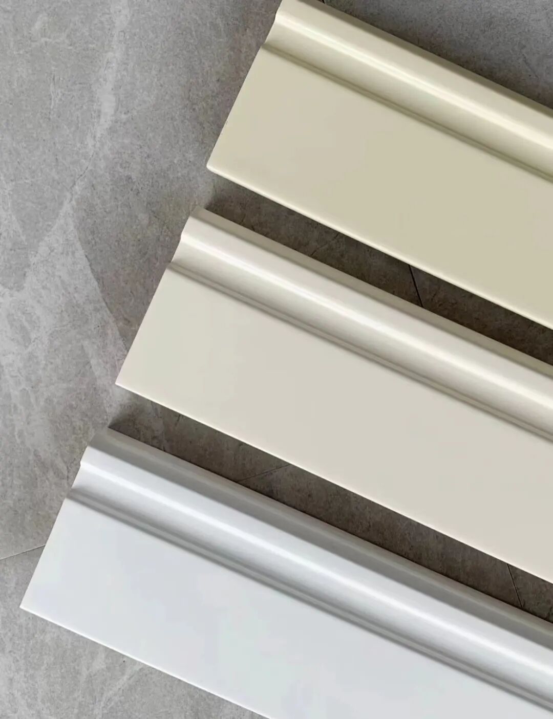 地板與踢腳線的搭配_木地板踢腳線膠_地板與踢腳線有1cm縫隙