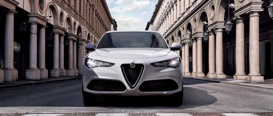 孤独的浪漫，阿尔法.罗密欧 Stelvio