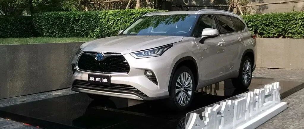 大汉驾到，2022款丰田汉兰达