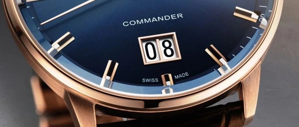 春节买不买表全看年终奖？这款不到8000元的美度蓝盘大日历应该都买得起