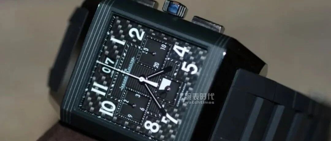 比积家翻转还要特殊的，是Reverso Squadra！