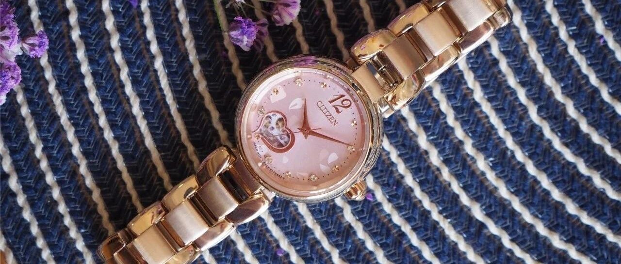 朋友试戴了一下这款西铁城紫藤花机械表，第二天就下单了