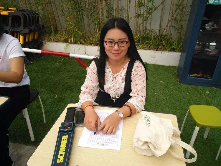 深圳市格睿特高级中学之手机管理篇——玩手机是毁掉成绩最快的方式