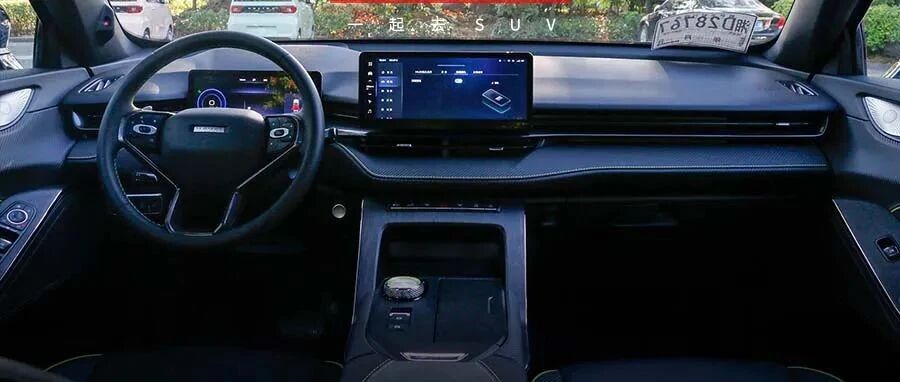 6.8秒破百，最火国产SUV推轿跑版，开上街回头率100%，关键不影响家用！