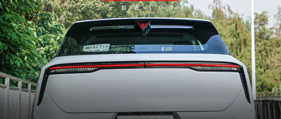 9.98万起，上市首月订单小10000，妥妥的颜值担当，试完之后发现......