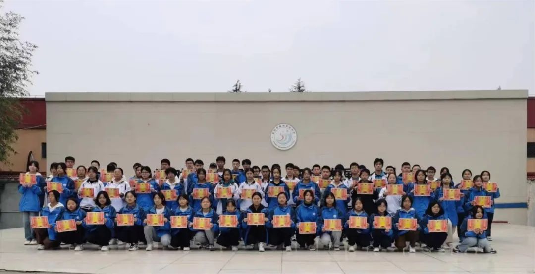树立学习榜样 彰显优秀风采 ——姜谭高中2023-2024学年度第一学期学习之星评选活动