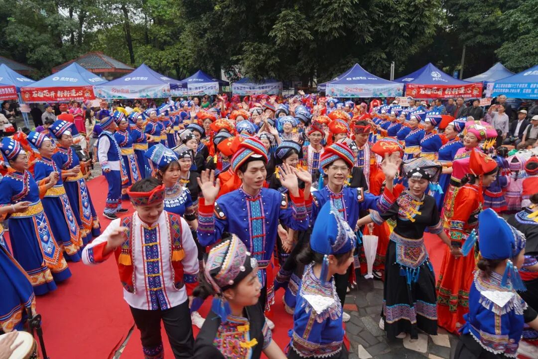三月三歌圩奏响民族团结连心曲