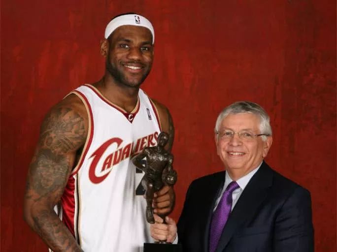 NBA最沒有爭議的5個MVP，09年詹姆斯上榜，第一實至名歸 運動 第3張