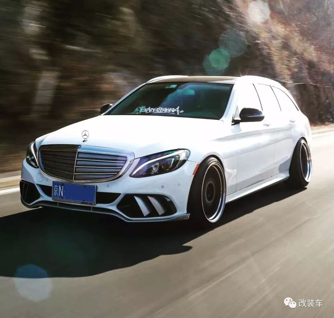 因為小眾而購買賓士c級旅行版 之後更是花費萬改成姿態大王 改裝車 微文庫