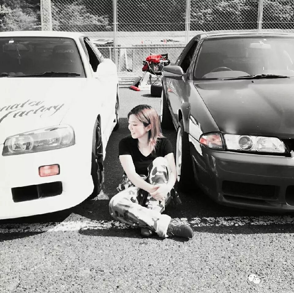 清純妹子開年前的日產跑車 在國內的話早就被拖去報廢了 改裝車 微文庫