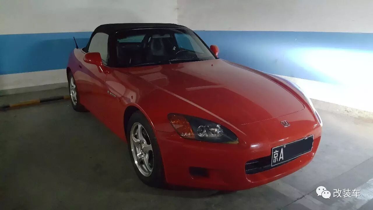 在京城有輛16年前的本田跑車 竟然拿戰神gt R也不換 改裝車 微文庫