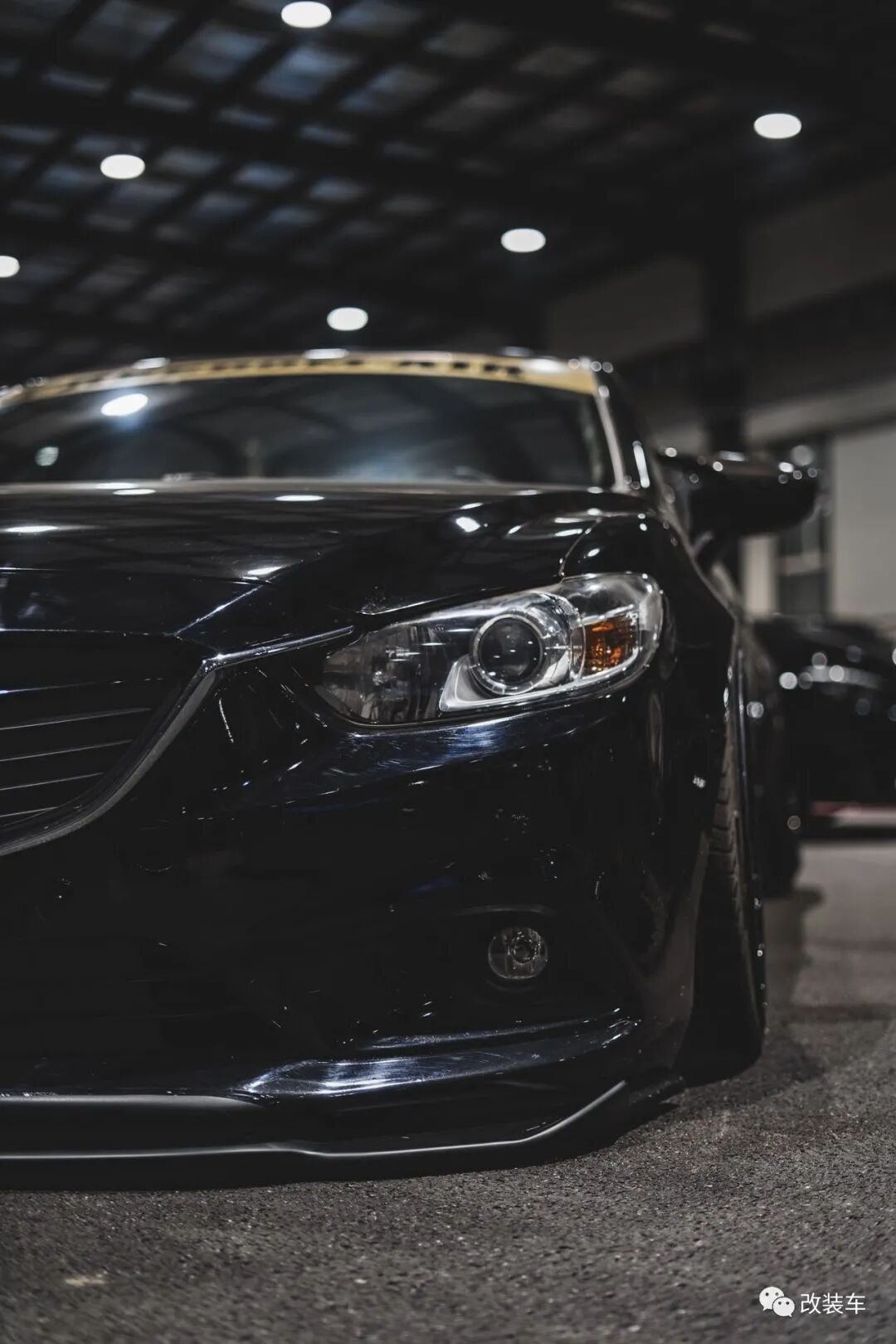 宽体黑武士马自达阿特兹,素雅的外表却有股"大佬"的气质_影视聚合站