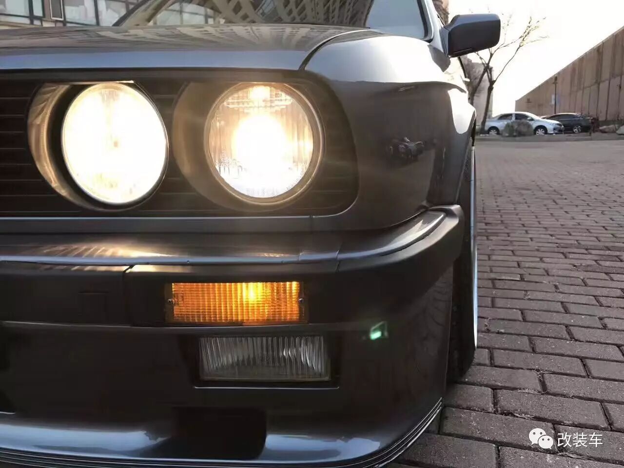 遼寧車友從垃圾堆買了輛寶馬車 翻新後的完美效果讓人感動 改裝車 微文庫
