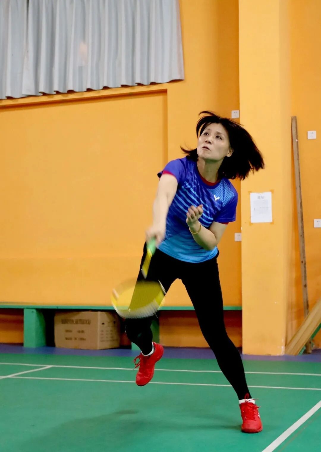 轻羽飞扬展风采奋勇拼搏现英姿南大四附院举办第六届职工羽毛球比赛