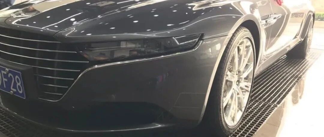 江阴周庄的拉贡达，810万，内地第1辆，已经升值100万