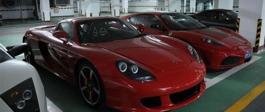 吃灰的卡雷拉GT，不到一千公里，因为座椅，精彩哥吐槽过