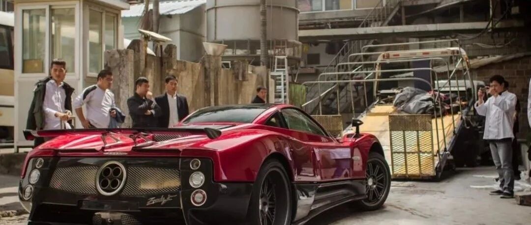 集团公子，开上海第1辆Zonda F，碳纤维盖40万，厂家想回购