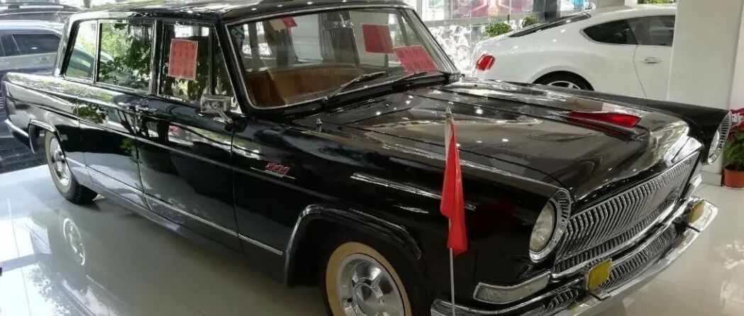 国内顶级的二手豪车市场，天花板级别，两位明星从这买车