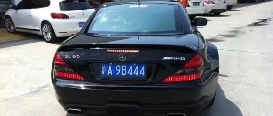 宁波富豪，玩赛车败光家产，10年前豪掷500万，买内地第1辆SL65 BS