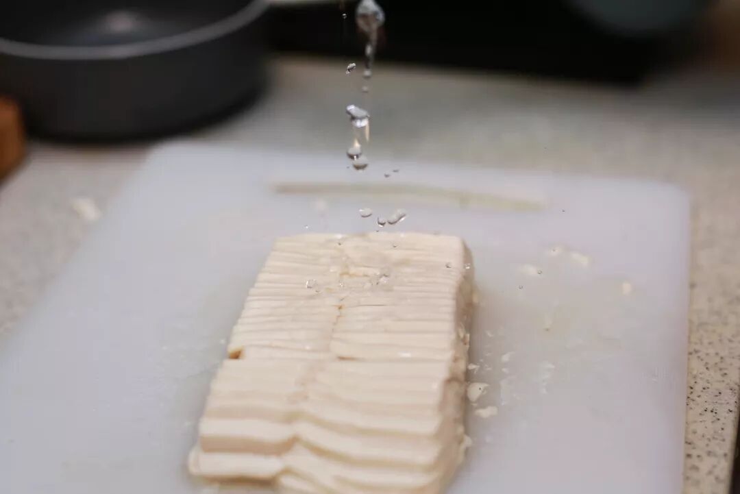 淀粉遇到碘水变蓝色_水汆丸子淀粉放多少_水淀粉怎么调