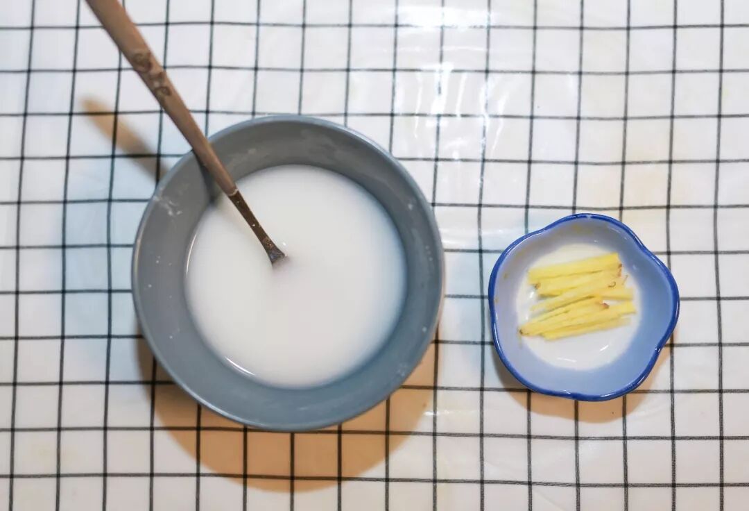 水汆丸子淀粉放多少_淀粉遇到碘水变蓝色_水淀粉怎么调