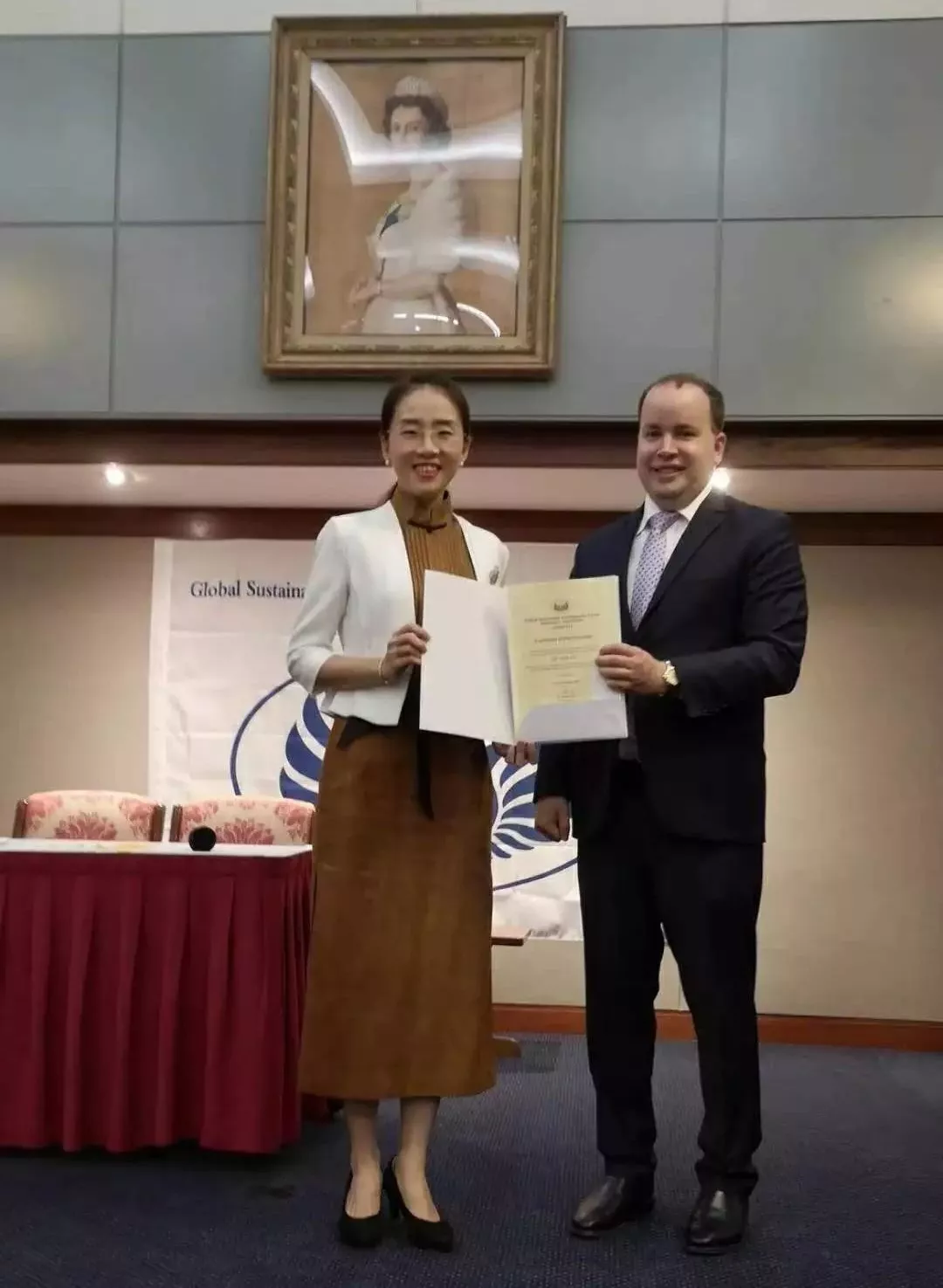 Mary院长澳洲行:昆士兰国会大厦推广地中海蔬食 Mary院长澳洲行:昆士兰国会大厦推广地中海蔬食