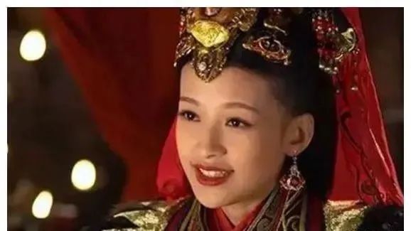 又一宠妻人设崩塌？孙怡、董子健突然离婚，两人8000万财产曝光