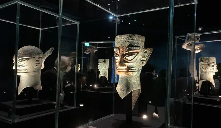 China Travel Guide for First-Timers ： Top Attractions & Tips