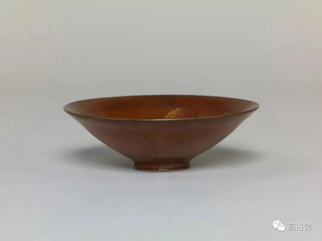 宋代　定窯 定窯白瓷劃花盤龍紋洗- 故宮