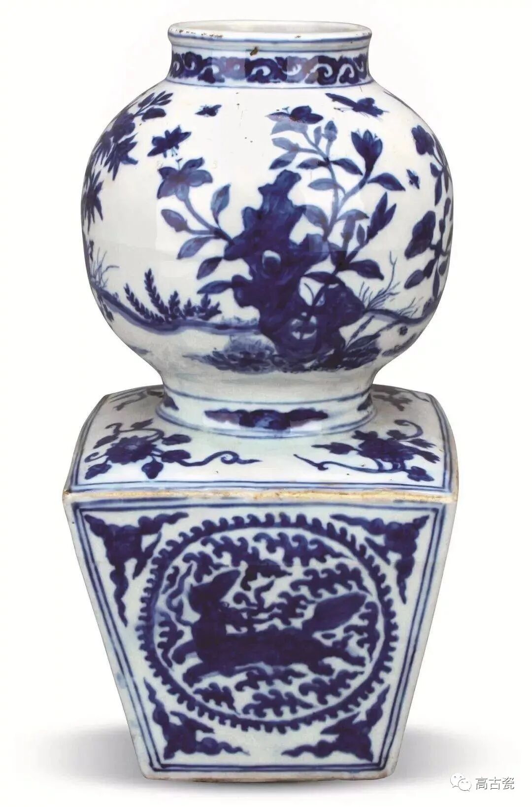 中国明時代青花(染付)纏枝牡丹扁形花瓶