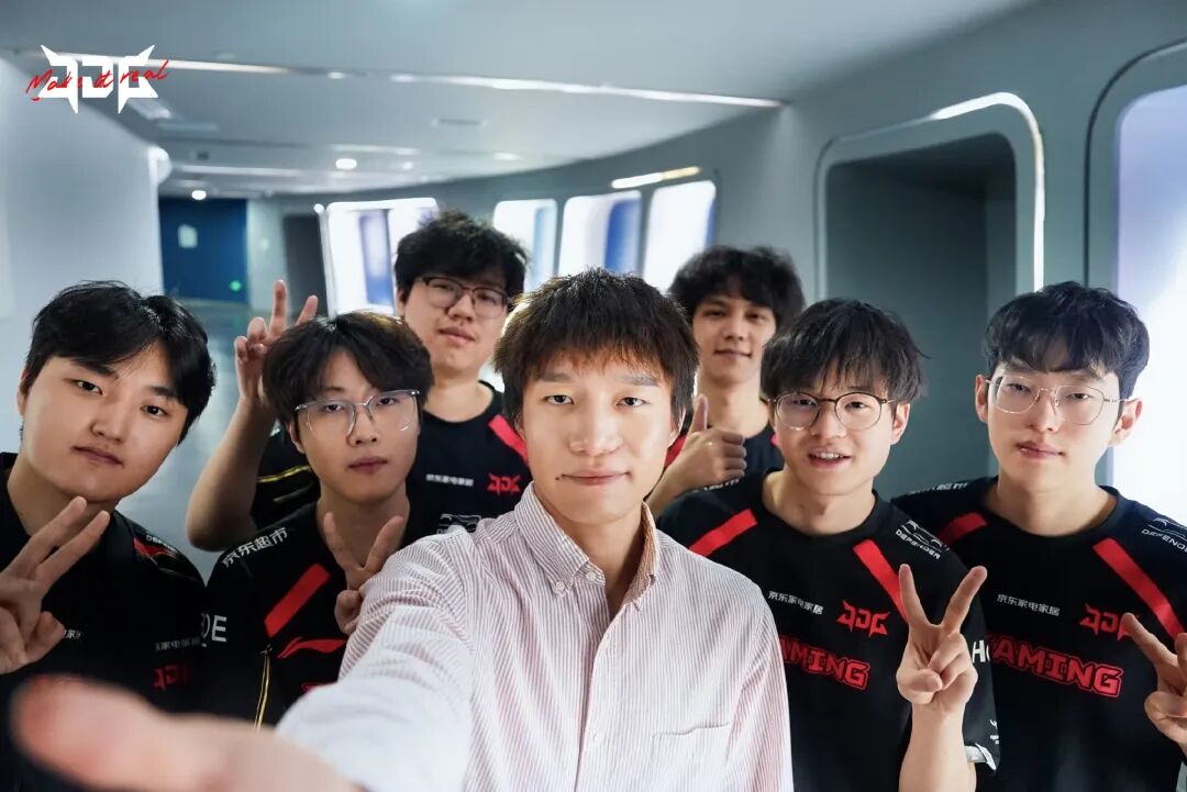 JDG输越南队,LPL又输越南队！JDG0-2不敌GAM，惨遭暴打！全队低迷，表现离谱