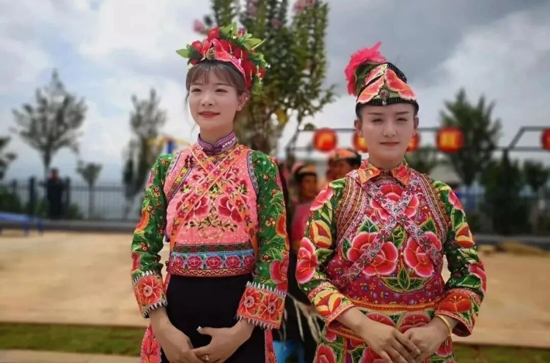 大理巍山彝族服饰