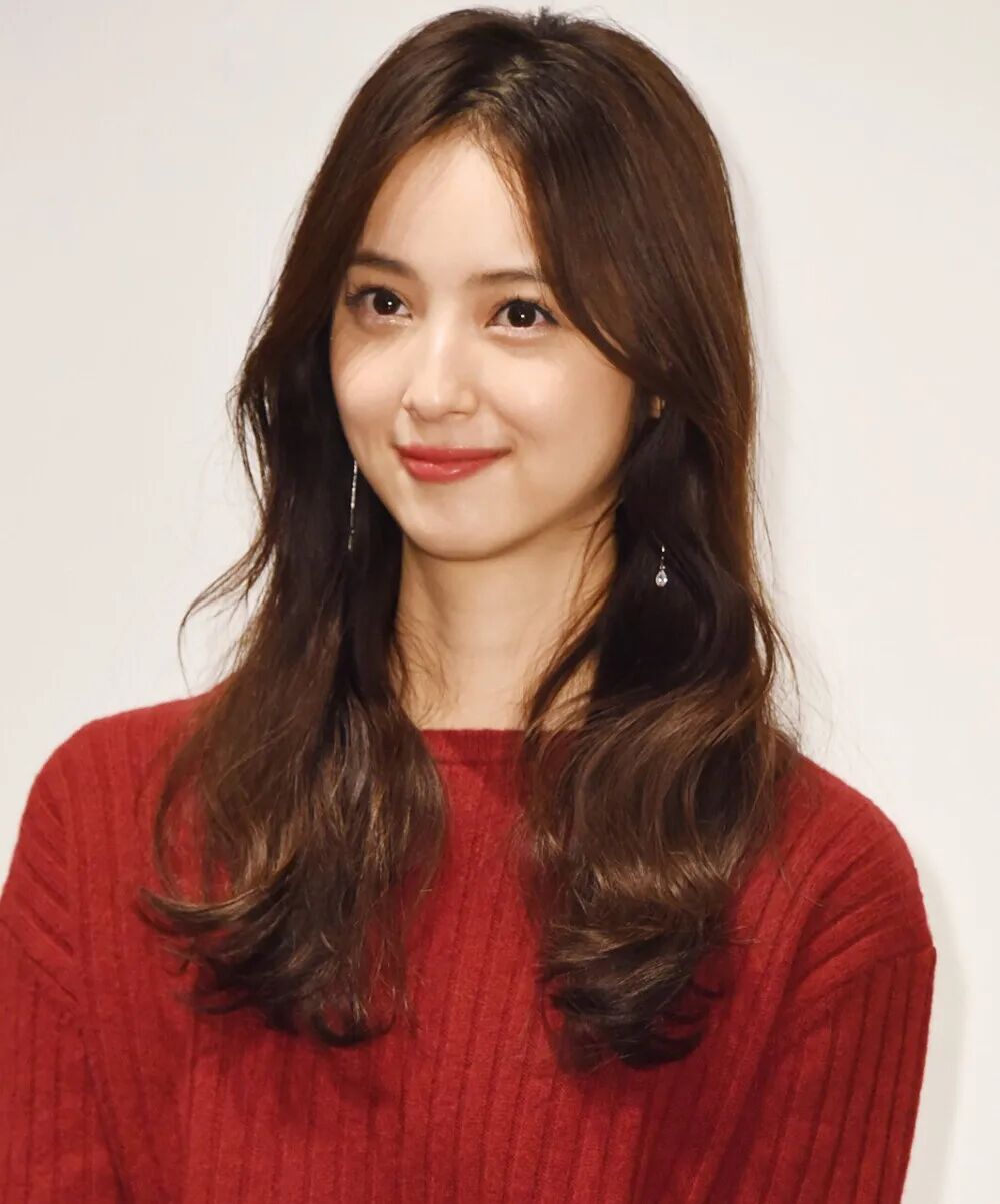 日本高颜值女神汇-滨边美波气场压制?