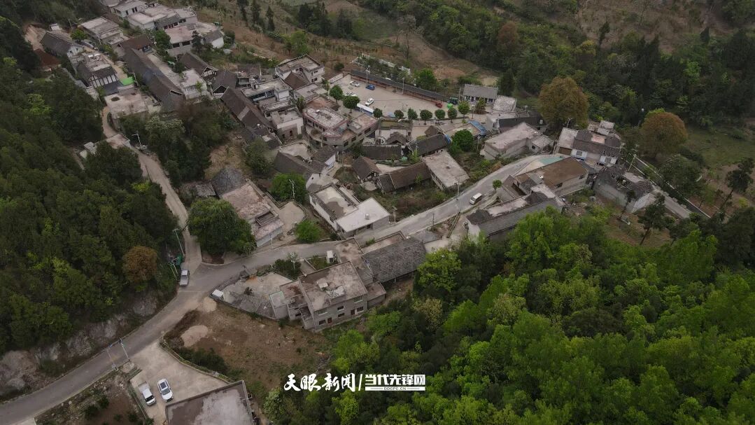 织金县茶店乡:种下创先争优种子 树立淳朴文明乡风