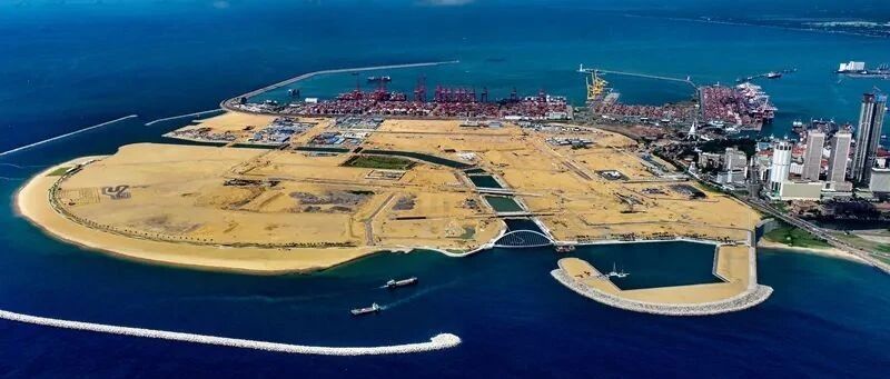 “中国开放的大门越开越大”